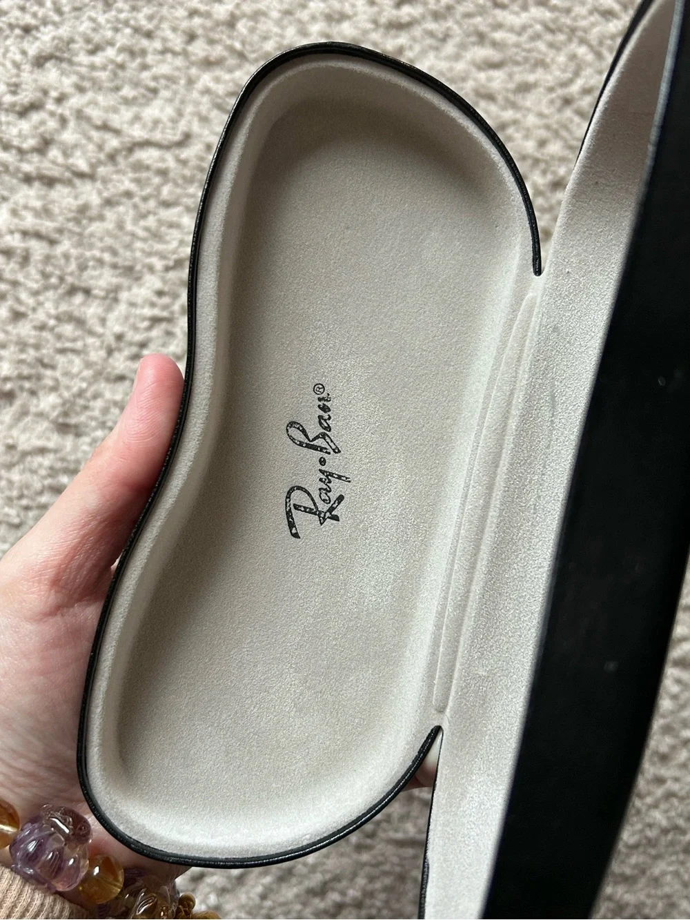 Ray-Ban Faux Leather Embossed Logo Hard Shell Clamshell Glass Case Black OS